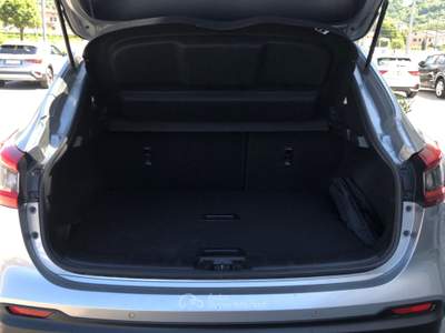 Nissan Qashqai 1.3 DIG-T 140 N-Connecta Bianco usata Lucca