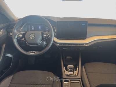 Skoda Octavia Octavia 2.0 TDI 150 CV DSG Wagon Executive Bianco usata Milano