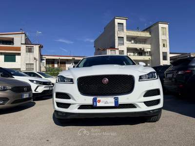 Jaguar F-Pace AWD aut. Portfolio Bianco usata San Giuseppe Vesuviano