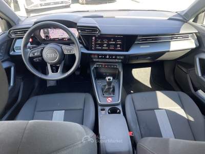 Audi A3 4ª serie SPB Sportback 30 TDI Business Advanced Bianco usata Lucca