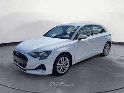 Audi A3 4ª serie SPB Sportback 30 TDI Business Advanced Bianco usata Lucca
