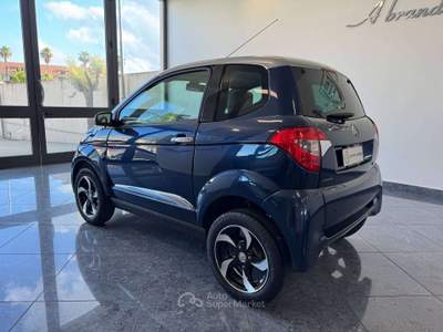Aixam City 5cv Blu/Azzurro usata Giugliano in Campania