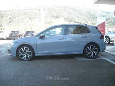 Volkswagen Golf 8ª serie 1.4 TSI eHYBRID 204 CV DSG Style Grigio usata Lucca