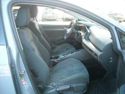 Volkswagen Golf 8ª serie 1.4 TSI eHYBRID 204 CV DSG Style Grigio usata Lucca
