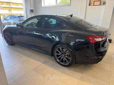Maserati Ghibli V6 Diesel Gransport nerissimo Edition Nero usata Spoltore