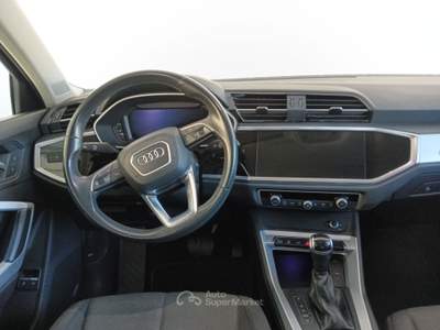 Audi Q3 45 TFSI e S tronic S Line Edition Bianco usata Lucca