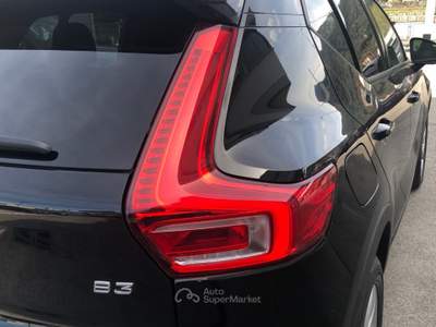 Volvo XC40 B3 automatico Core Nero usata Lucca
