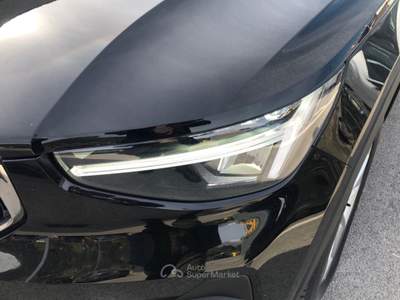 Volvo XC40 B3 automatico Core Nero usata Lucca