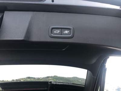 Volvo XC40 B3 automatico Core Nero usata Lucca