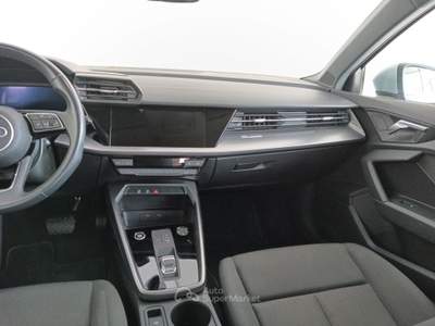 Audi A3 30 g-tron S tronic Business Argento usata Lucca