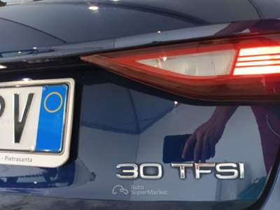 Audi A3 4ª serie SPB Sportback 30 TFSI S tronic Business Advanced Blu/Azzurro usata Lucca