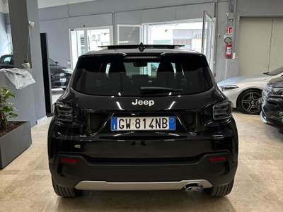 Jeep Avenger 100 CV MHEV Longitude Nero usata San Giuseppe Vesuviano