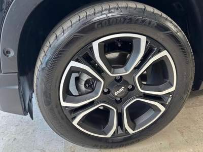 Jeep Avenger 100 CV MHEV Longitude Nero usata San Giuseppe Vesuviano