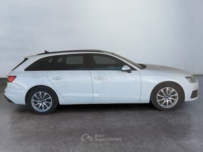 Audi A4 5ª serie Avant 30 TDI/136 CV S tronic Business Bianco usata Lucca