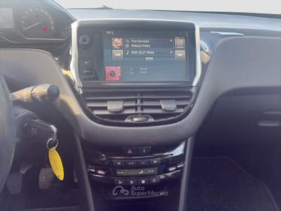 Peugeot 208 208 BlueHDi 100 S&S 5 porte Allure Bianco usata Milano