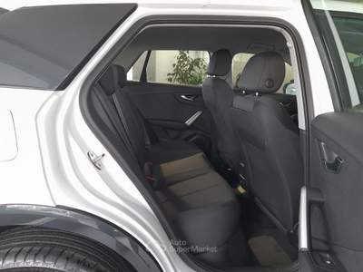 Audi Q2 35 TDI S tronic Business Advanced usata Lucca
