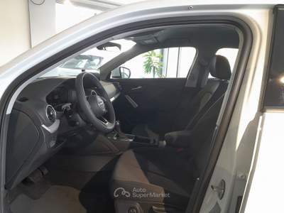 Audi Q2 35 TDI S tronic Business Advanced usata Lucca