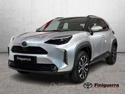 Toyota Yaris Cross 1.5H (130 CV) E-CVT Trend Argento usata Civate