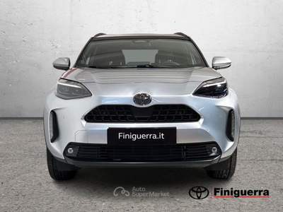 Toyota Yaris Cross 1.5H (130 CV) E-CVT Trend Argento usata Civate