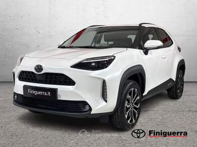 Toyota Yaris Cross 1.5 Hybrid 130 CV 5p.E-CVT Trend con confort pack Bianco usata Civate