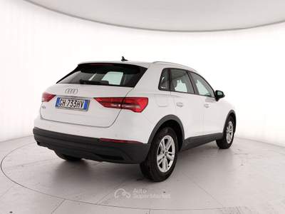 Audi Q3 II 2018 35 2.0 tdi Business s-tronic Bianco usata Caserta