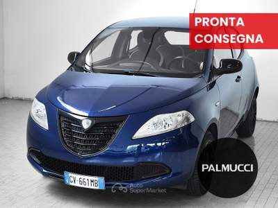Lancia Ypsilon 1.2 69cv Elefantino Blu/Azzurro usata Prato
