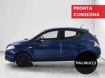 Lancia Ypsilon 1.2 69cv Elefantino Blu/Azzurro usata Prato