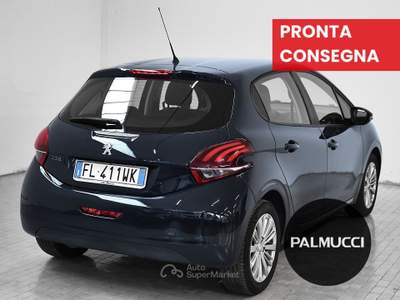 Peugeot 208 Allure PureTech 82cv Grigio usata Prato