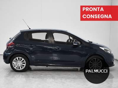 Peugeot 208 Allure PureTech 82cv Grigio usata Prato