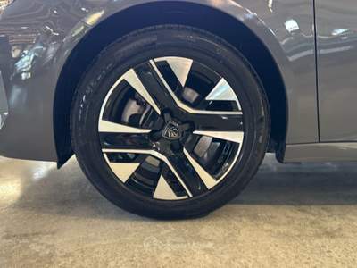 Peugeot 208 208 1.2 puretech Allure s&s 100cv usata Mazzano