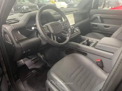 Land Rover Defender Defender 110 4.4 V8 mhev Octa awd 635cv auto Grigio usata Suzzara