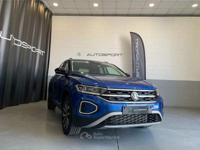Volkswagen T-Roc 1.5 TSI ACT Style DSG Blu/Azzurro usata Leini