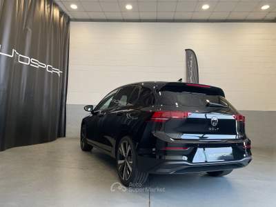 Volkswagen Golf 1.5 eTSI ACT Edition Plus DSG Nero usata Leini