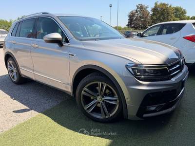 Volkswagen Tiguan 2.0 TDI SCR 110KW R-Line BMT 4MOT DSG Grigio usata Cornate D'adda