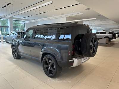 Land Rover Defender 3.0 D200 110 SE auto. - AUTOCARRO !!! Grigio usata Forlì