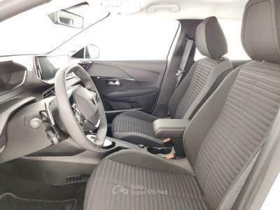 Peugeot 208 Active Hybrid 100 e-DCS6 auto Bianco usata Massa