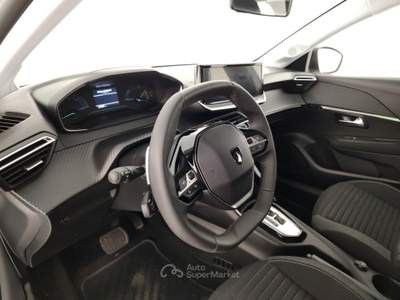 Peugeot 208 Active Hybrid 100 e-DCS6 auto Bianco usata Massa