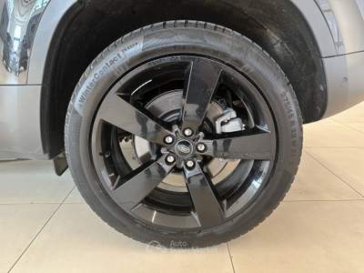 Land Rover Defender 3.0 D200 110 SE auto. - AUTOCARRO !!! Nero usata Forlì