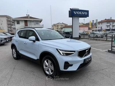 Volvo XC40 XC40 2.0 b3 Essential Mild Hybrid Blu/Azzurro usata Rimini