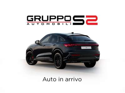 Audi Q5 TDI 204 cv quattro S tronic S Line Edition Cerchi in lega da 20'' Audi Sport /Pacchetto look nero/Pinze freno anteriori e posteriori rosse/ Assetto Sportivo Nero usata Feltre