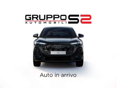 Audi Q5 TDI 204 cv quattro S tronic S Line Edition Cerchi in lega da 20'' Audi Sport /Pacchetto look nero/Pinze freno anteriori e posteriori rosse/ Assetto Sportivo Nero usata Feltre