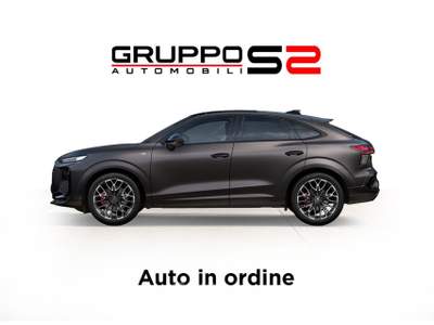 Audi Q3 TFSI 265 cv quattro S tronic S Line Edition Cerchi da 20''/Pacchetto look nero/Pacchetto Tech PLUS/Tetto panoramico in vetro/Marrone Madeira metallizzato effetto opaco Marrone usata Feltre
