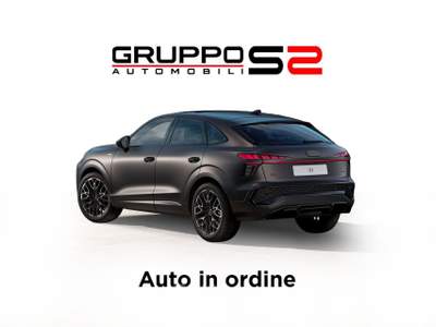 Audi Q3 TFSI 265 cv quattro S tronic S Line Edition Cerchi da 20''/Pacchetto look nero/Pacchetto Tech PLUS/Tetto panoramico in vetro/Marrone Madeira metallizzato effetto opaco Marrone usata Feltre