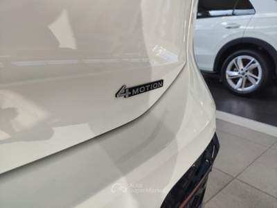 Volkswagen Tiguan 2.0 TDI 142KW SCR R-Line Plus DSG 4M usata Avellino