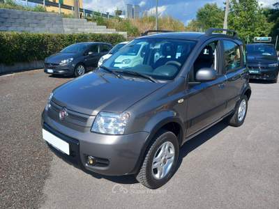 Fiat Panda 1.3  Multijet 16v 75cv 4x4 Climbing Grigio usata Lucca