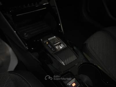 Peugeot 208 II 2023 1.2 hybrid Allure 110cv e-dcs 6 usata Torino