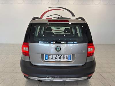 Skoda Yeti DSG Elegance 105cv Grigio usata Caresanablot