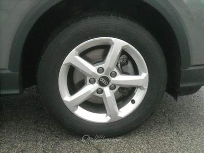 Audi Q2 30 TFSI Business Grigio usata Lucca
