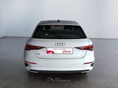 Audi A3 30 g-tron S tronic Business Bianco usata Lucca