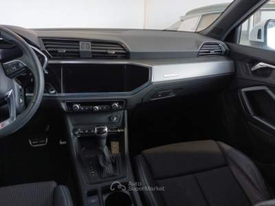 Audi Q3 40 TDI quattro S tronic S Line Edition Bianco usata Lucca